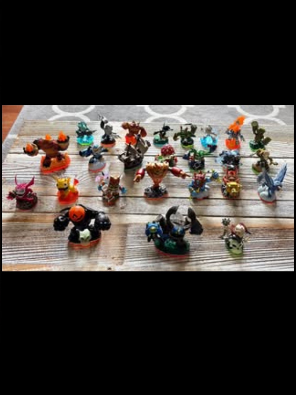 Skylanders Characters Action Figures Lot 25 Video Games Trap Team Giants Core